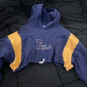 Vintage fila cropped hoodie